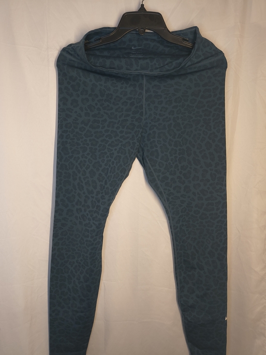 Nike Pants - NIKE ONE DRI-FIT MID RISE LEOPARD PRINT LEGGINGS GREEN
